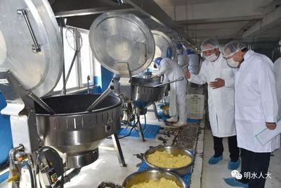 縣人大開展全縣食品藥品安全監管工作情況調查——聚焦食品經營環節